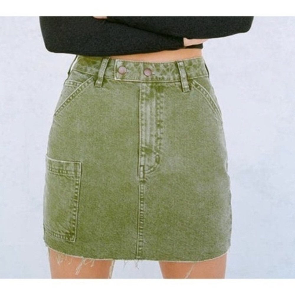 💚 PacSun Olive Denim Mini Skirt Distressed Raw Hem Size 26
